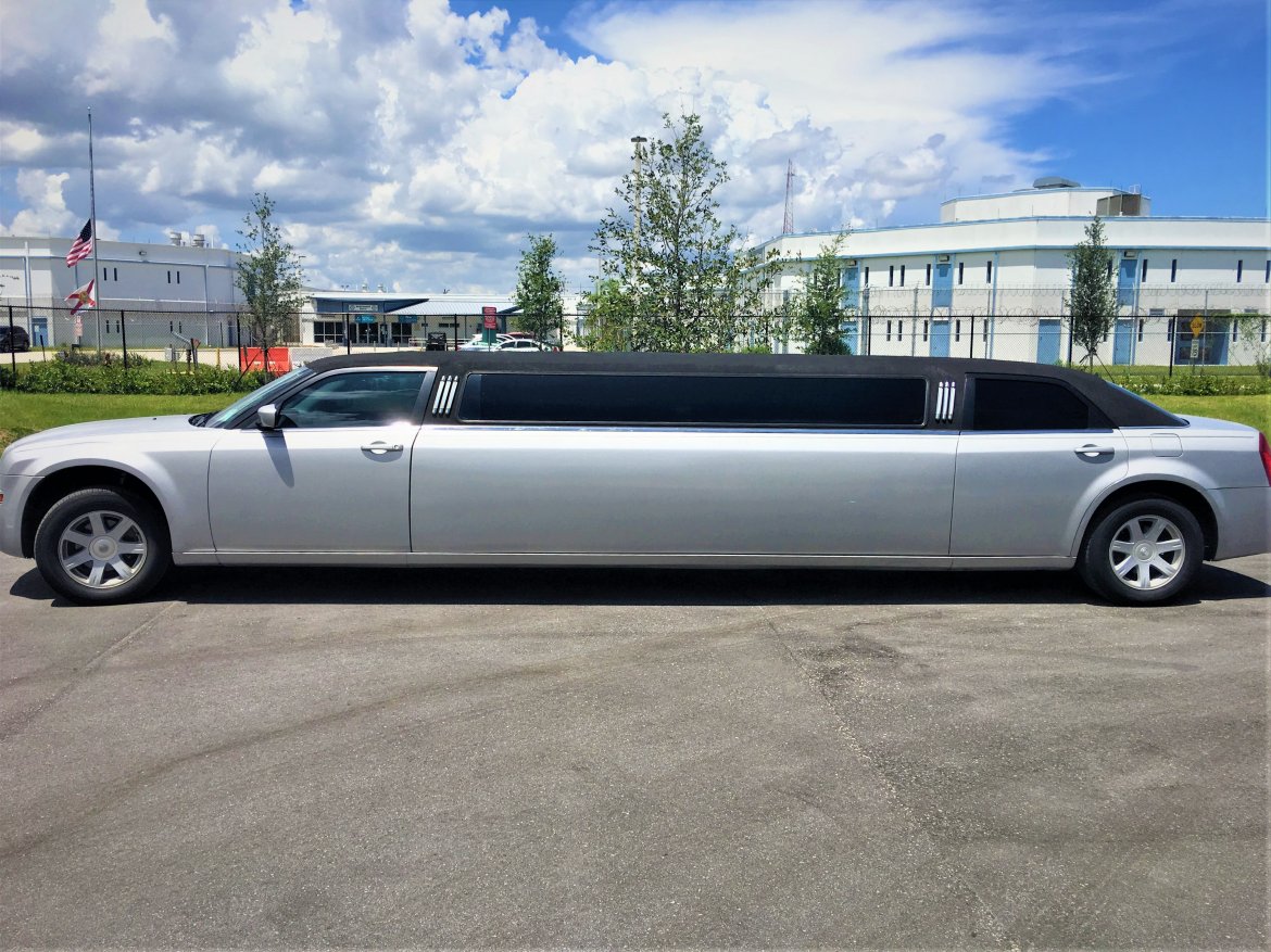 Limousine for sale: 2005 Chrysler 300 120&quot; by Springfield