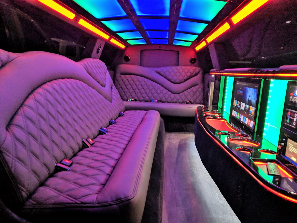 Limousine for Sale in springfield, MO - Photo 2