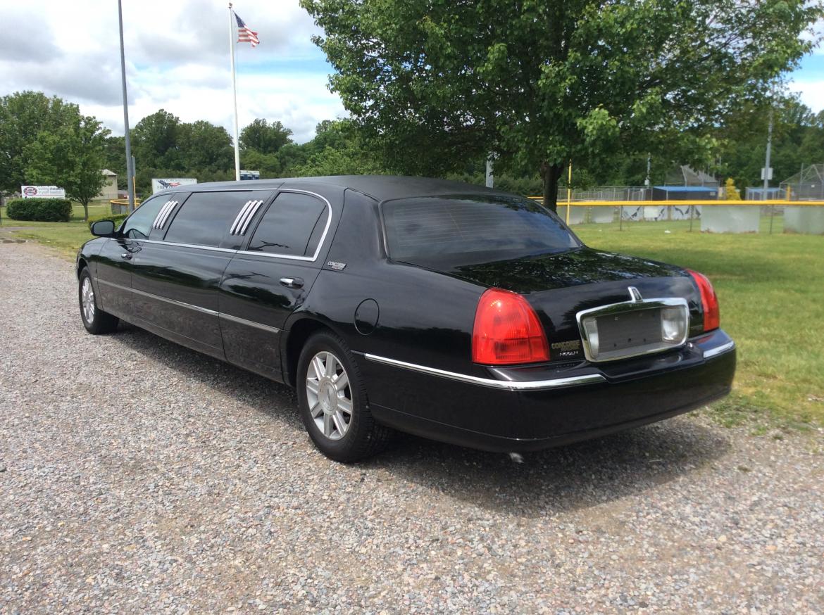 Photo of Limousine for sale: 2007 Lincoln Lincoln Royale 70&quot; by Royale
