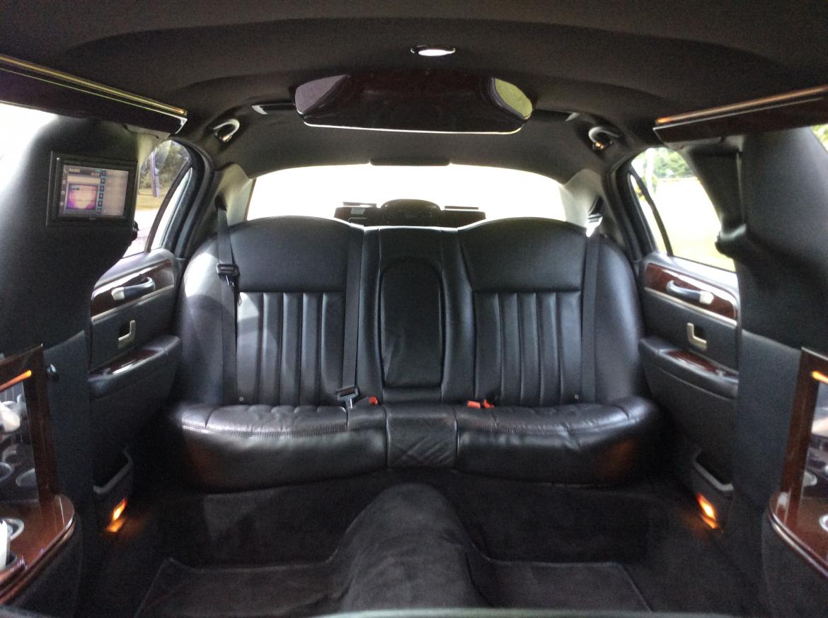 Photo of Limousine for sale: 2007 Lincoln Lincoln Royale 70&quot; by Royale