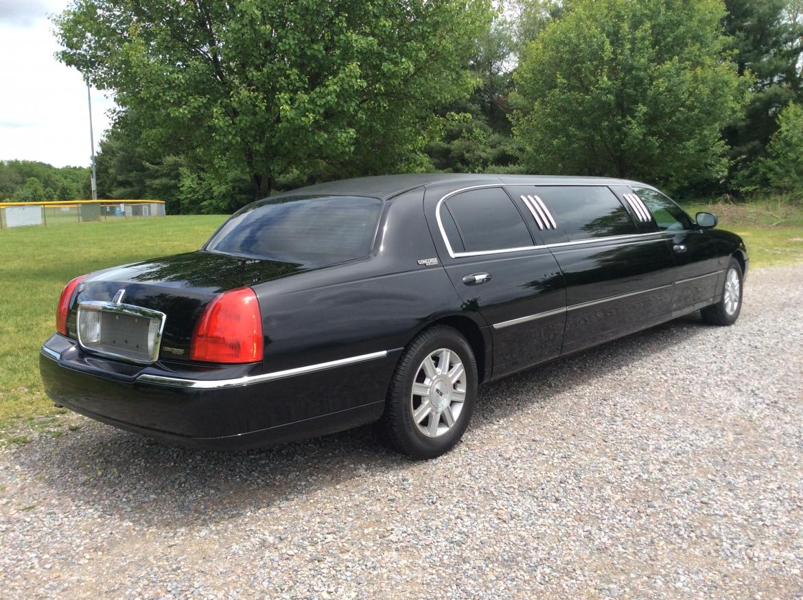 Photo of Limousine for sale: 2007 Lincoln Lincoln Royale 70&quot; by Royale