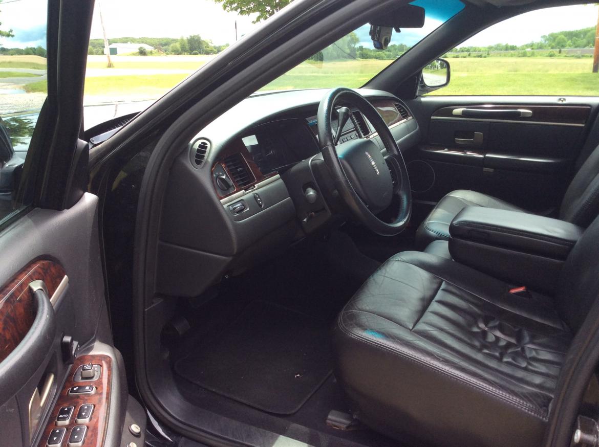 Photo of Limousine for sale: 2007 Lincoln Lincoln Royale 70&quot; by Royale