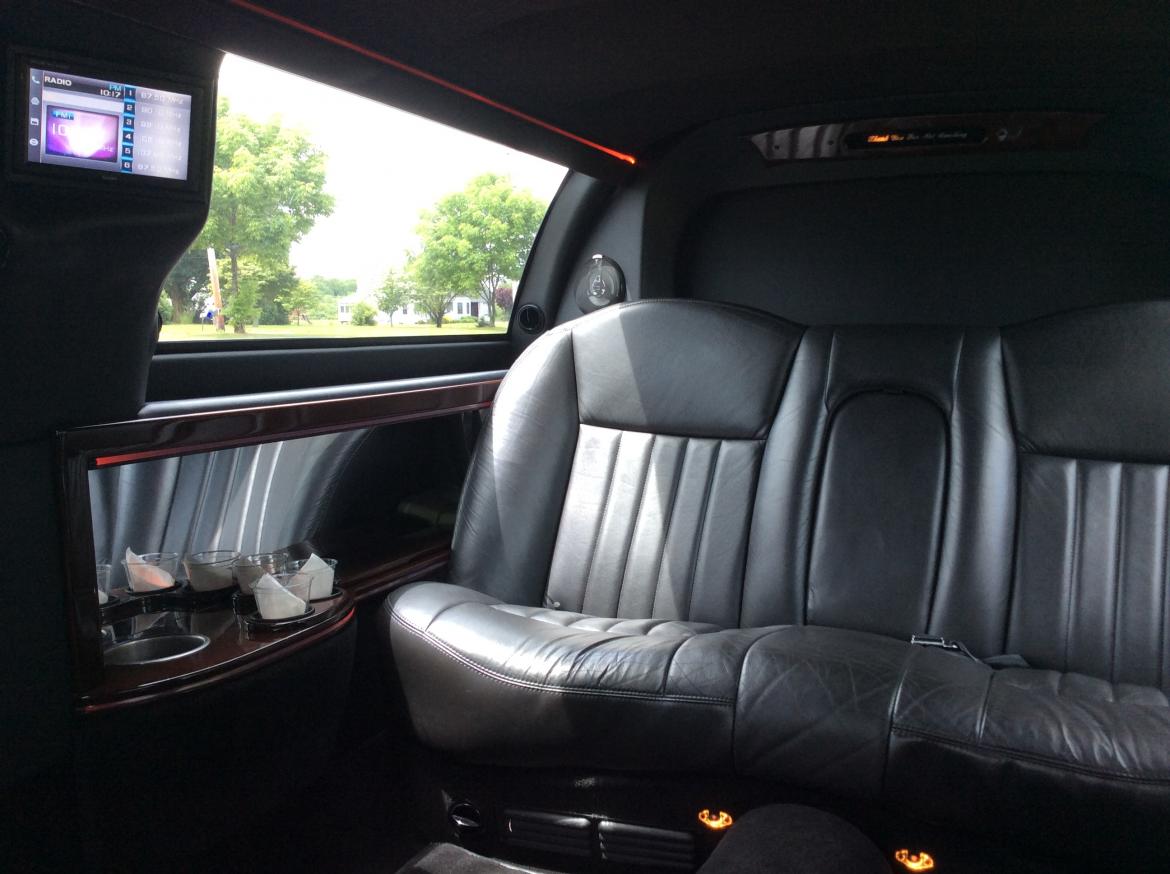 Photo of Limousine for sale: 2007 Lincoln Lincoln Royale 70&quot; by Royale