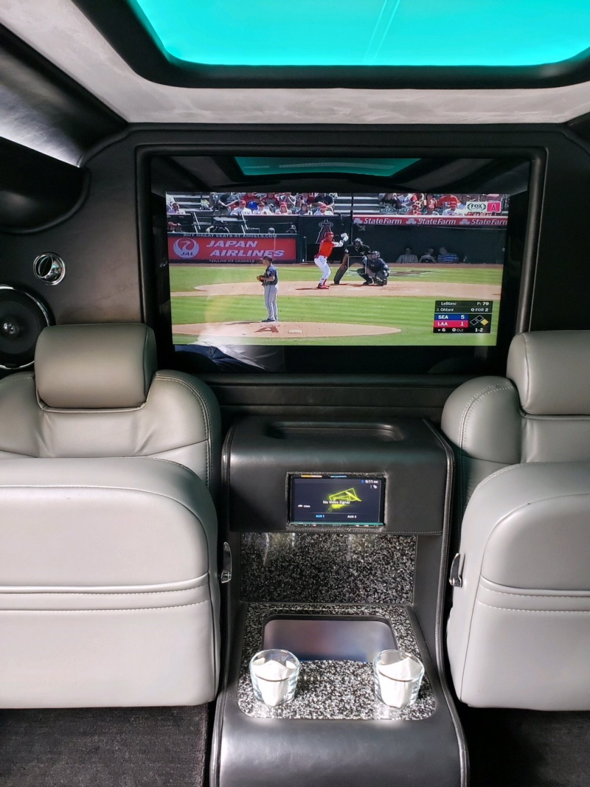 CEO SUV Mobile Office for Sale in Ontario, CA - Photo 8