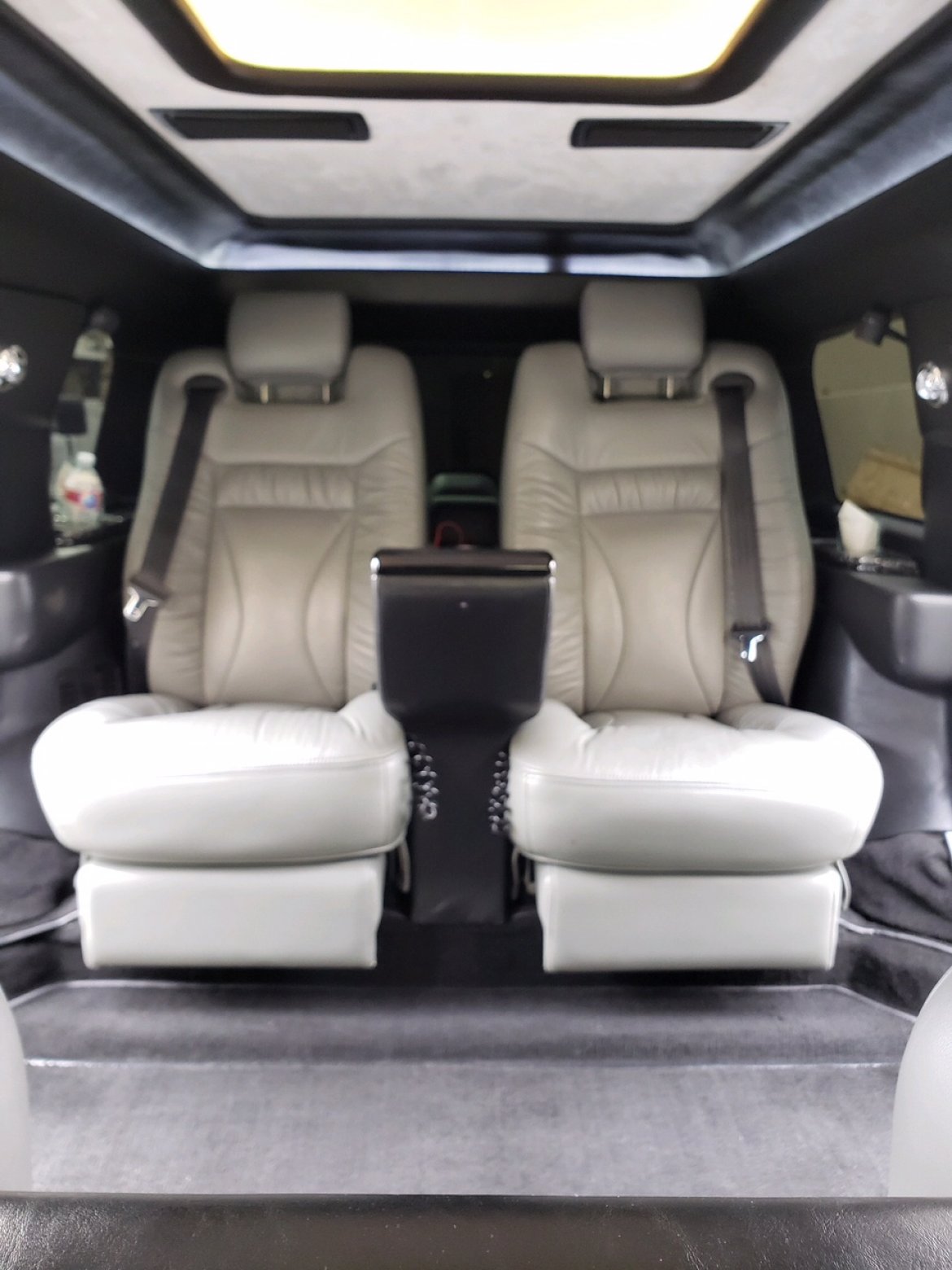 CEO SUV Mobile Office for Sale in Ontario, CA - Photo 9