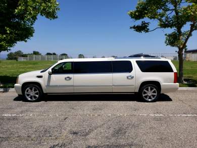 2010 Cadillac Escalade CEO SUV Mobile Office for Sale in Ontario, California, US - Photo 4