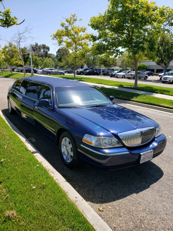 2012 Lincoln Continental Limousine for Sale in Ontario, CA - Main Photo