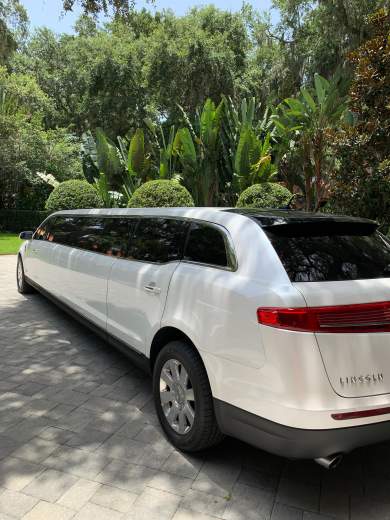2017 Lincoln mkt Limousine for Sale in orlando, Florida, US - Photo 4