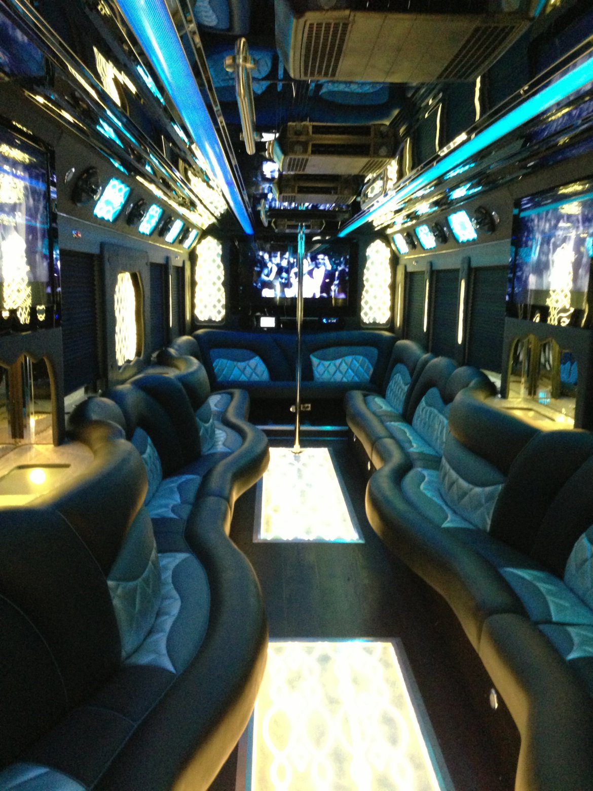 Limo Bus for Sale in Staten Island, NY - Photo 6