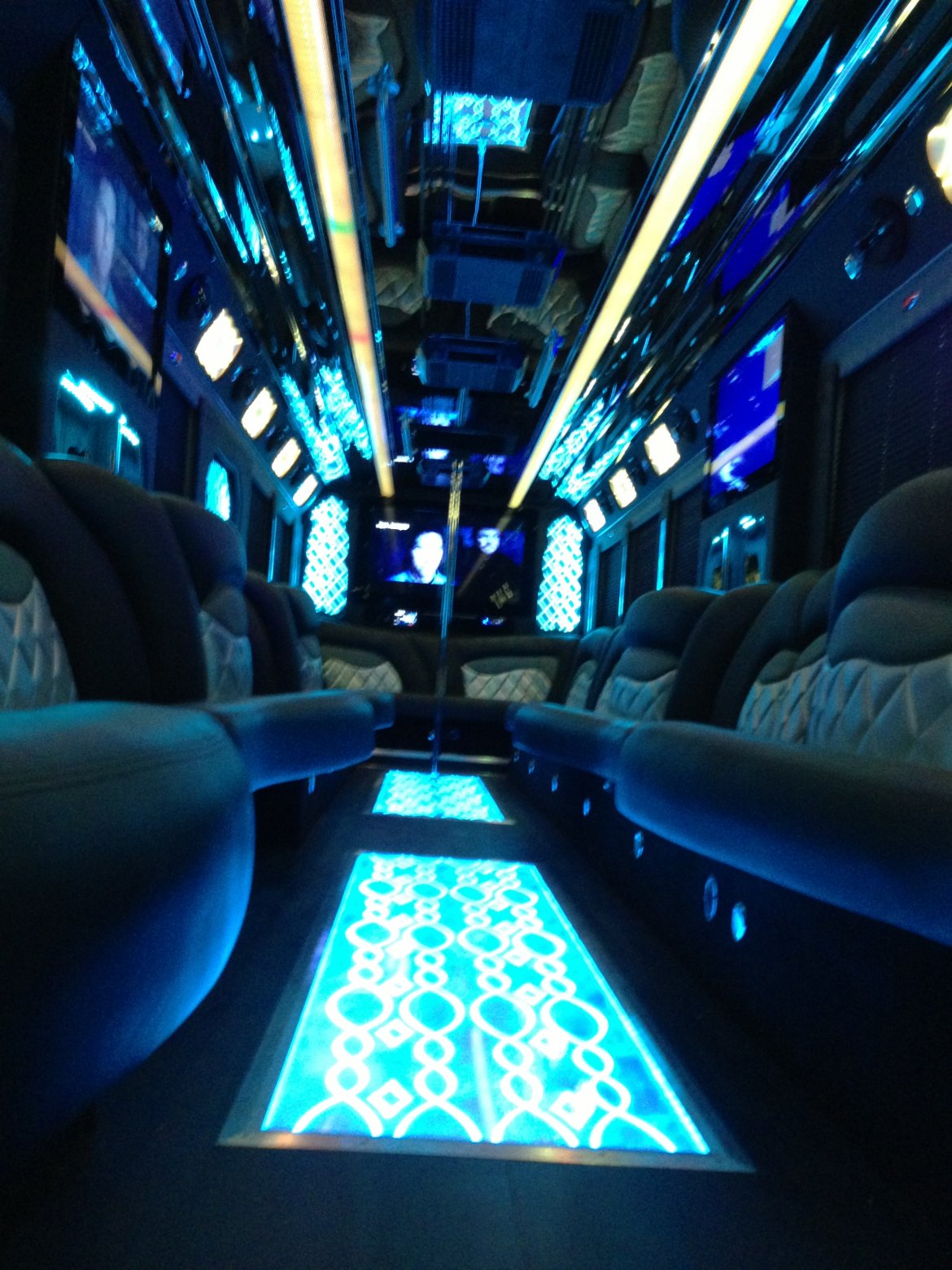 Limo Bus for Sale in Staten Island, NY - Photo 10