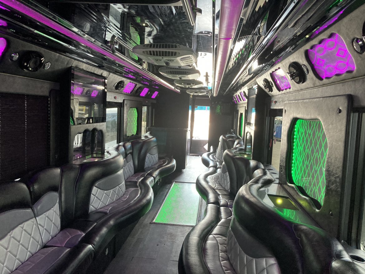 Limo Bus for Sale in Staten Island, NY - Photo 23