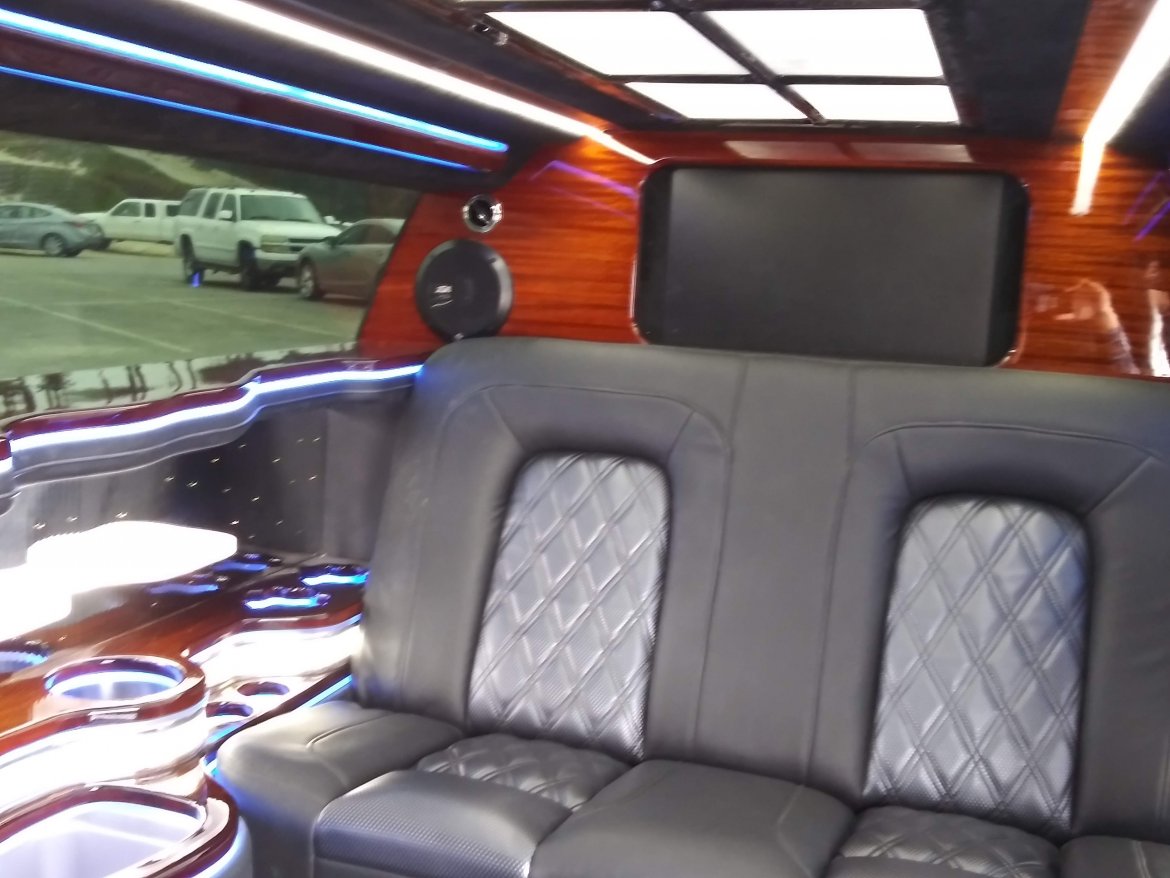 Limousine for Sale in Los Angeles, CA - Photo 13
