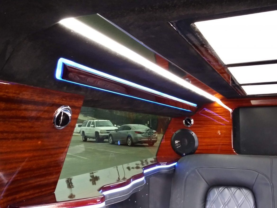 Limousine for Sale in Los Angeles, CA - Photo 17