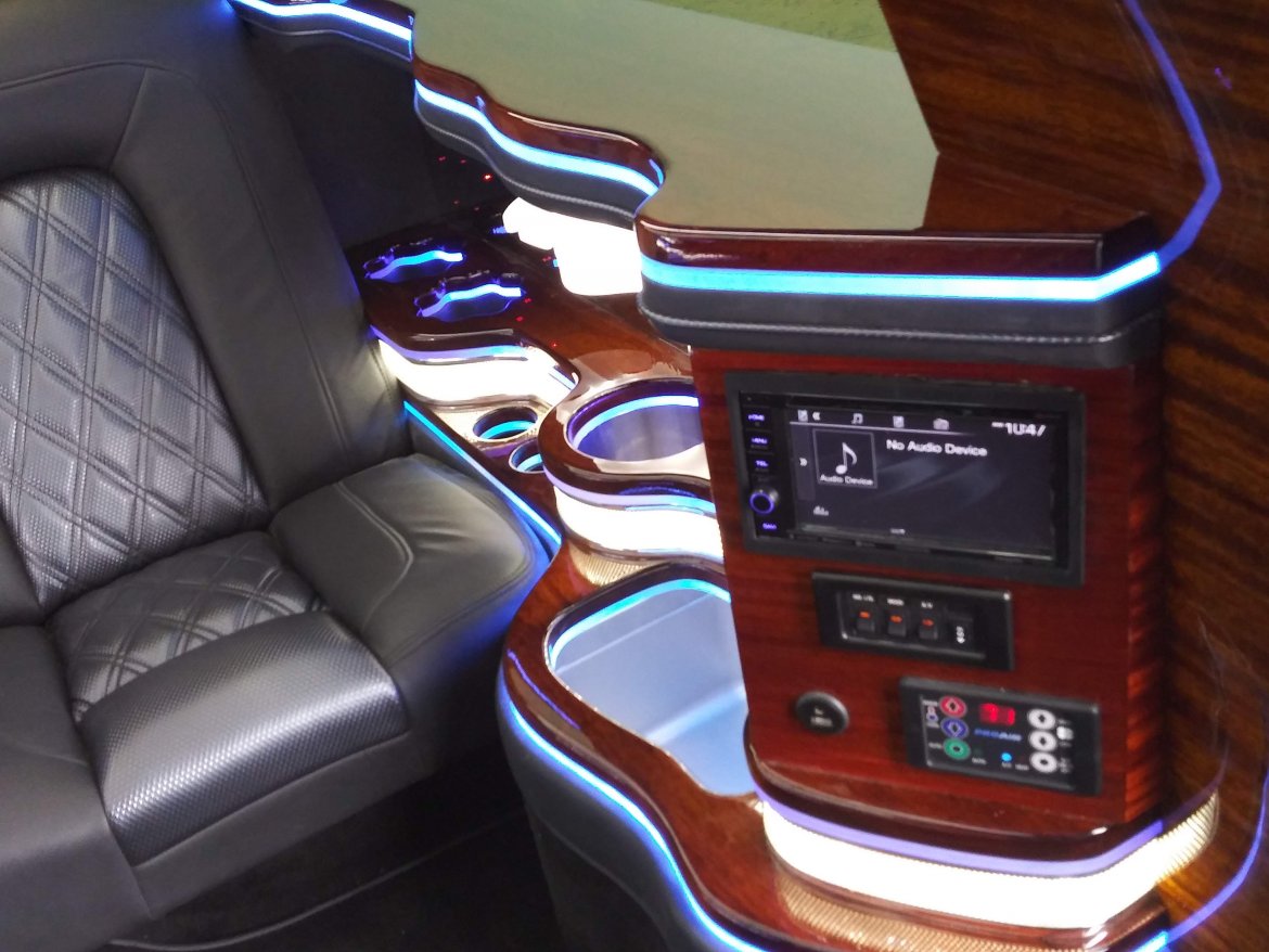 Limousine for Sale in Los Angeles, CA - Photo 19
