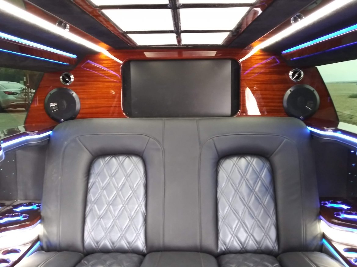 Limousine for Sale in Los Angeles, CA - Photo 20