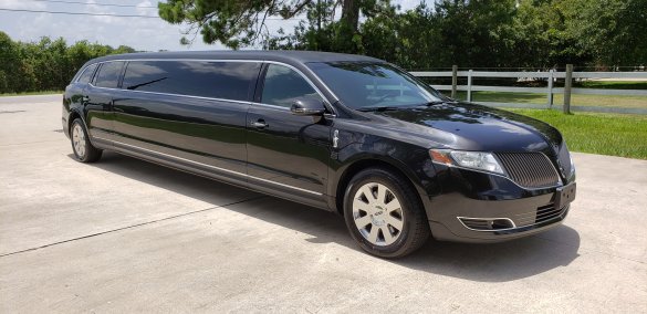 2014 Lincoln MKT Limousine for Sale in Houston, TX - Main Photo