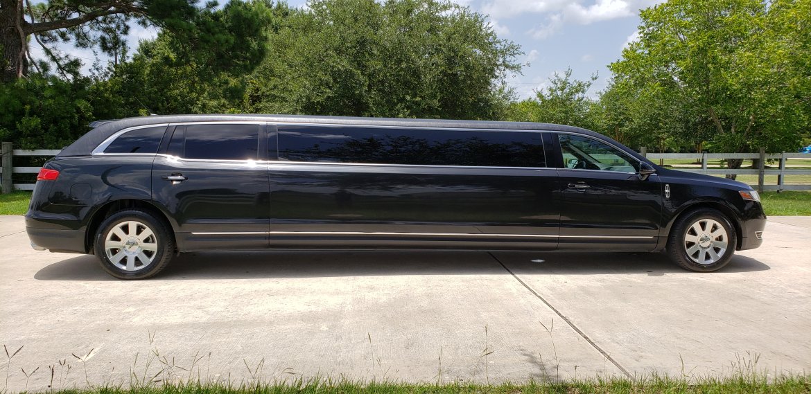 Limousine for Sale in Houston, TX - Photo 5