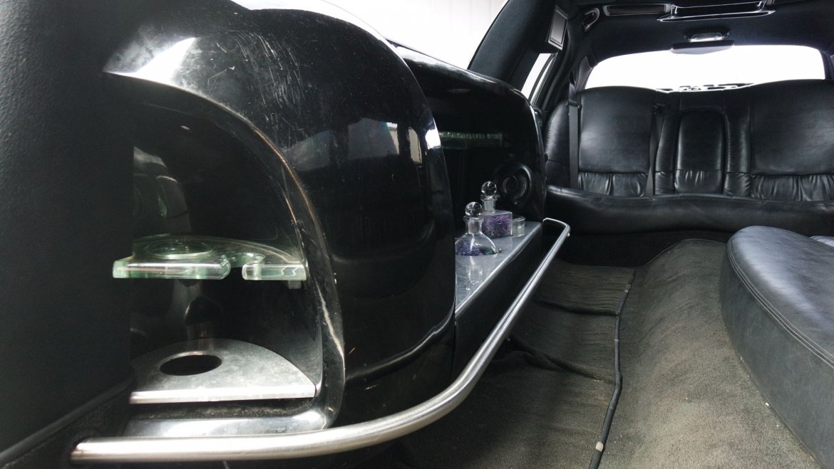 Limousine for Sale in North East, PA - Photo 9