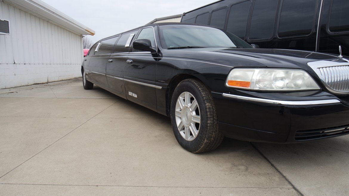 Limousine for Sale in North East, PA - Photo 16