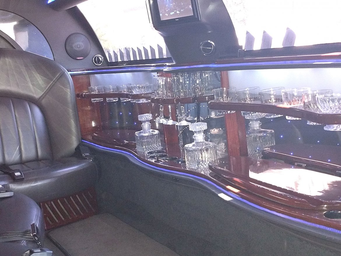Limousine for Sale in Yuba City, CA - Photo 5