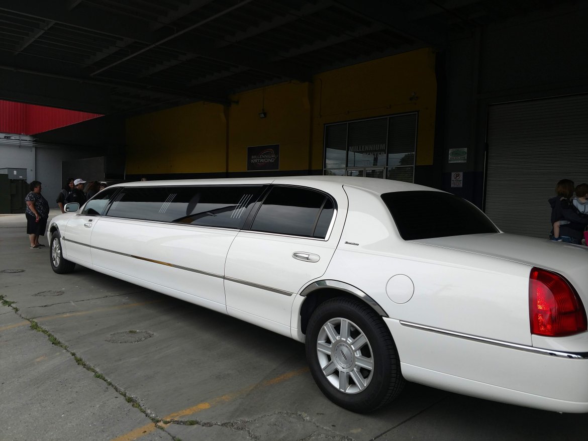 Limousine for Sale in Yuba City, CA - Photo 7