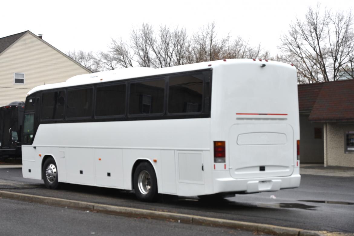 Photo of Motorcoach for sale: 2002 Freightliner E3500 35" by MCI