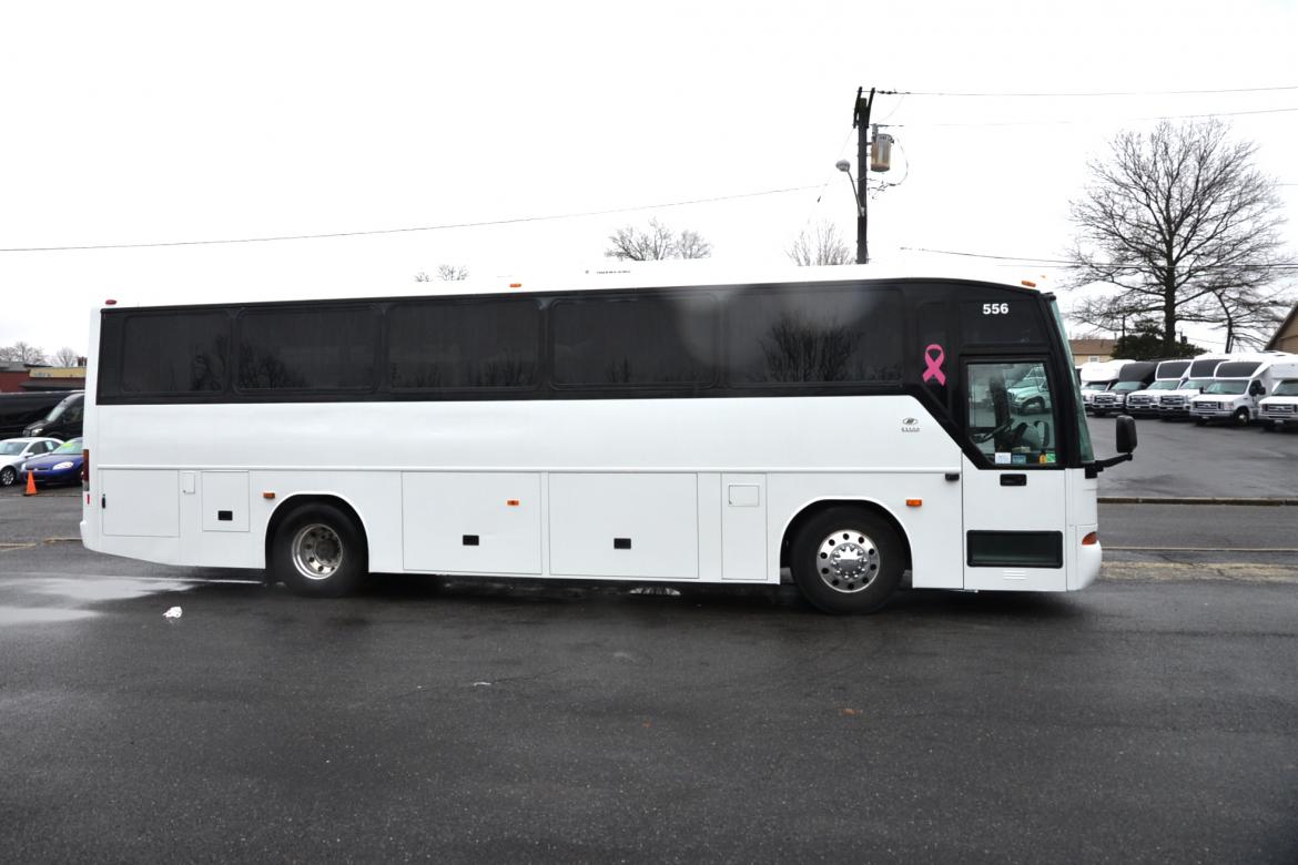Photo of Motorcoach for sale: 2002 Freightliner E3500 35" by MCI
