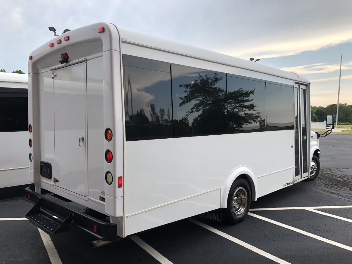 Limo Bus for Sale in North East, PA - Photo 2