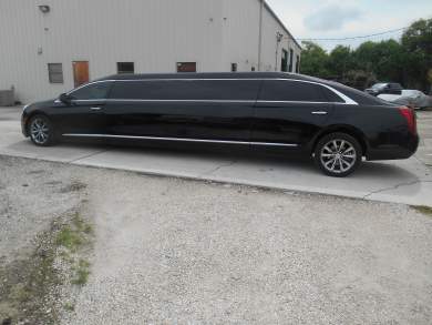 2013 Cadillac XTS Limousine for Sale in TAMPA, Florida, US - Photo 3
