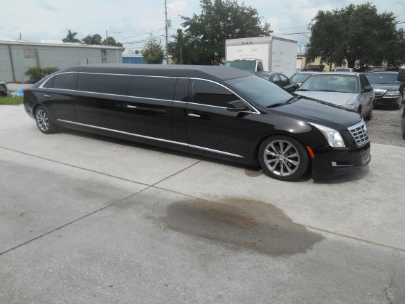 2013 Cadillac XTS Limousine for Sale in TAMPA, FL - Main Photo