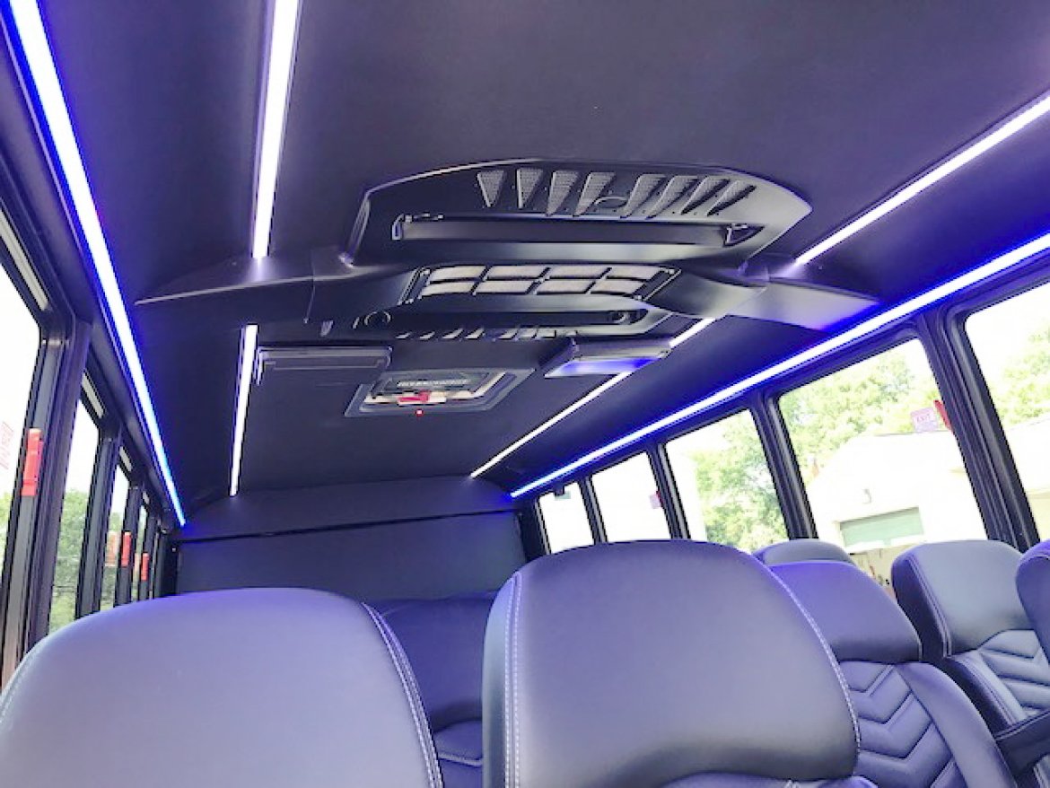 Shuttle Bus for Sale in oaklyn, NJ - Photo 7