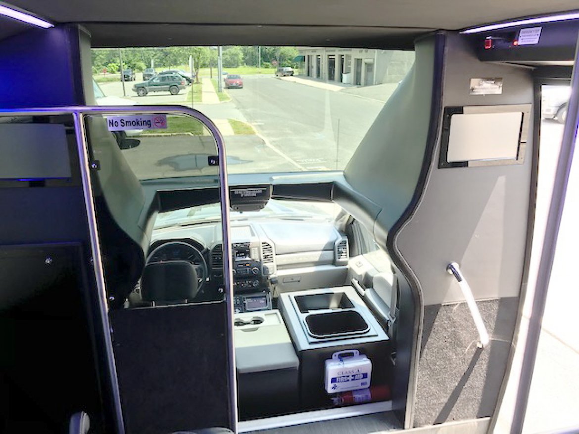 Shuttle Bus for Sale in oaklyn, NJ - Photo 12