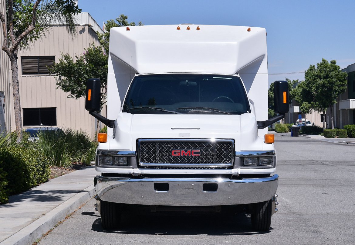 Limo Bus for Sale in Fontana, CA - Photo 4