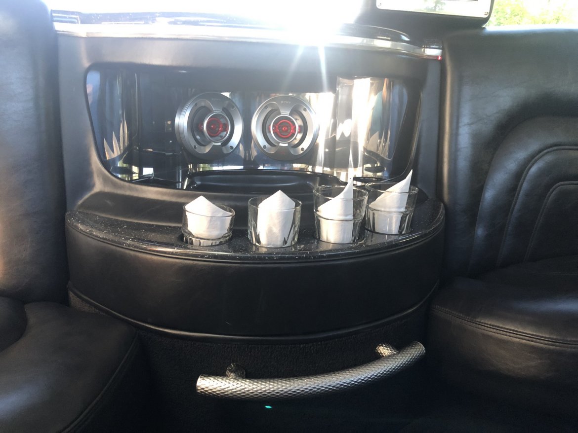 Limousine for Sale in North East, PA - Photo 9