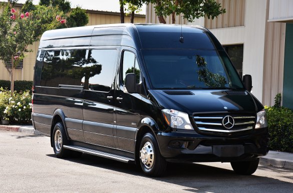 2014 Mercedes-Benz Sprinter 3500 Sprinter for Sale in Fontana, CA - Main Photo