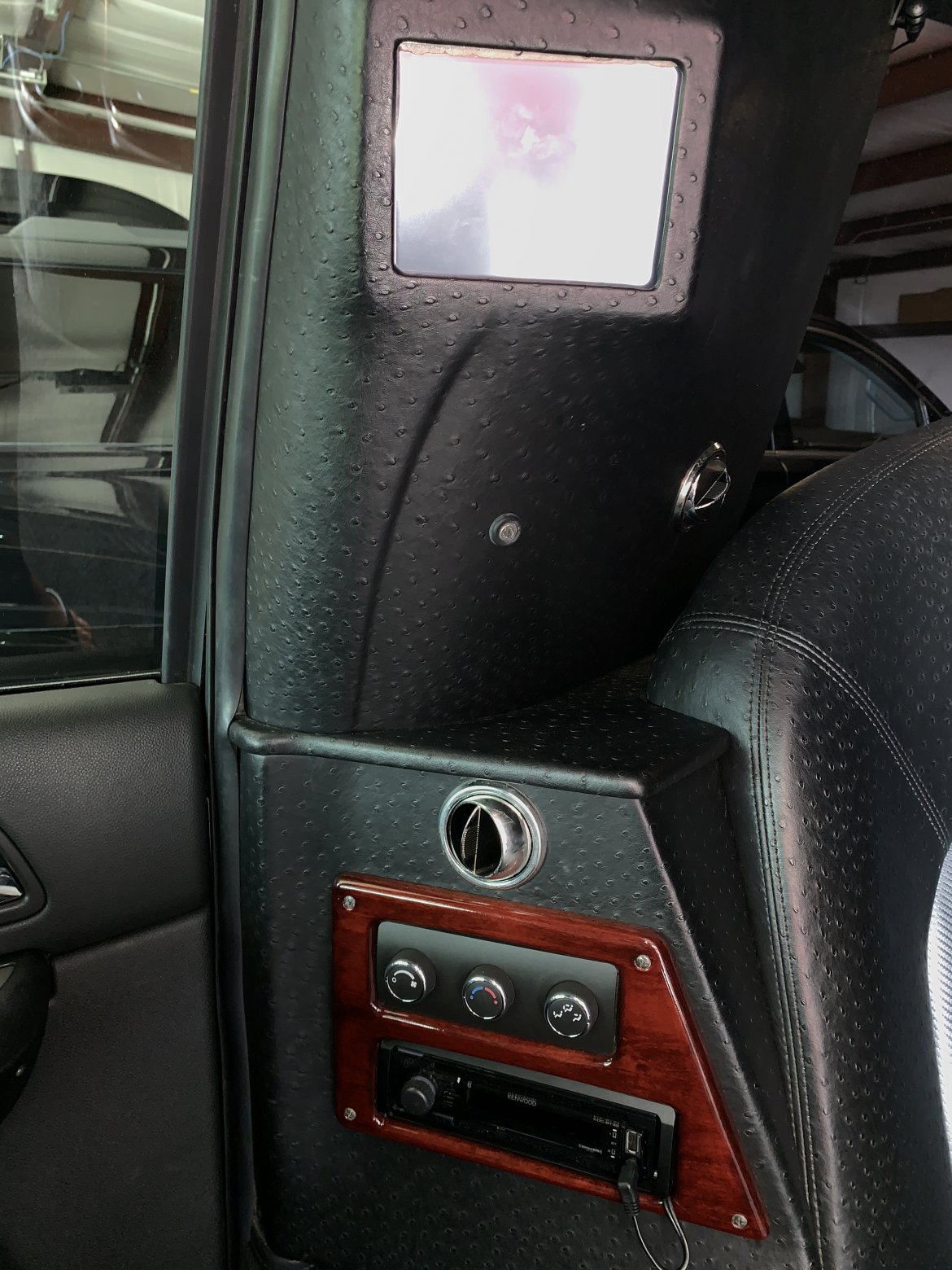 SUV Stretch for Sale in Little Rock, AR - Photo 14