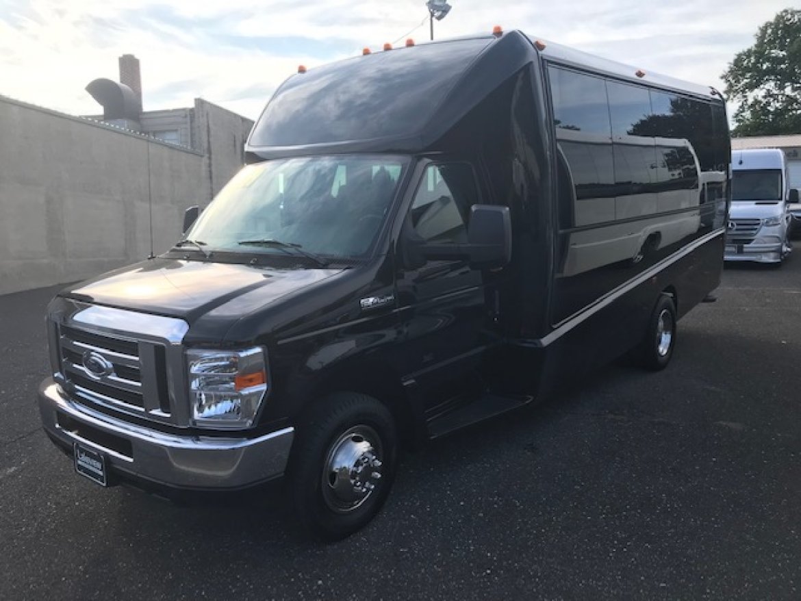 Executive Shuttle for Sale in oaklyn, NJ - Photo 20