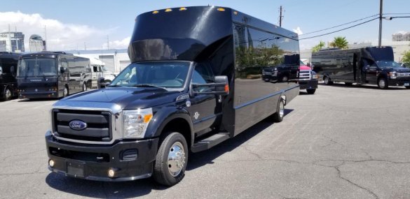 2015 Ford F-550 Shuttle Bus for Sale in Fontana, CA - Main Photo