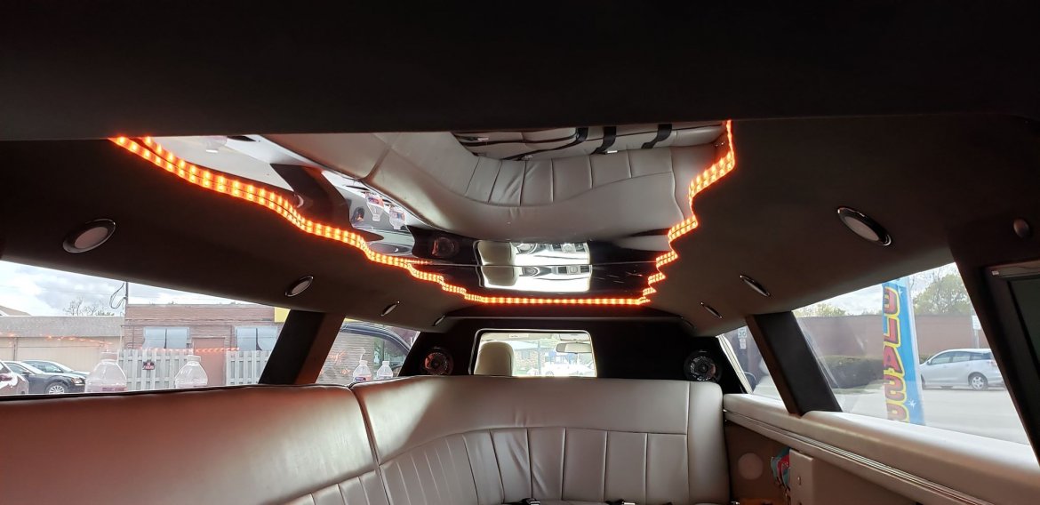 Limousine for Sale in Maryville, MO - Photo 13