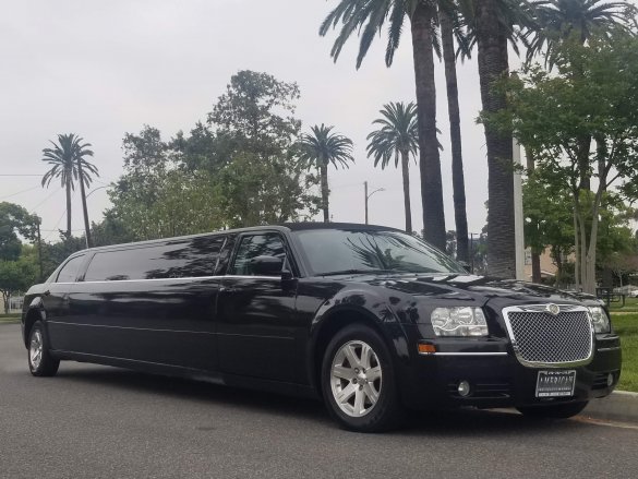 2006 Chrysler 300 Limousine for Sale in los angeles, CA - Main Photo