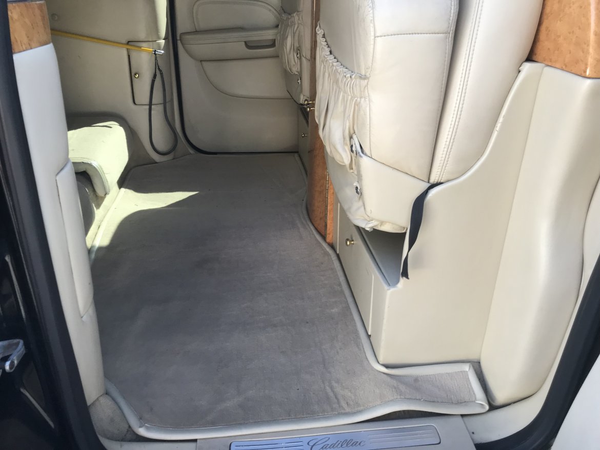 CEO SUV Mobile Office for Sale in peoria, AZ - Photo 11