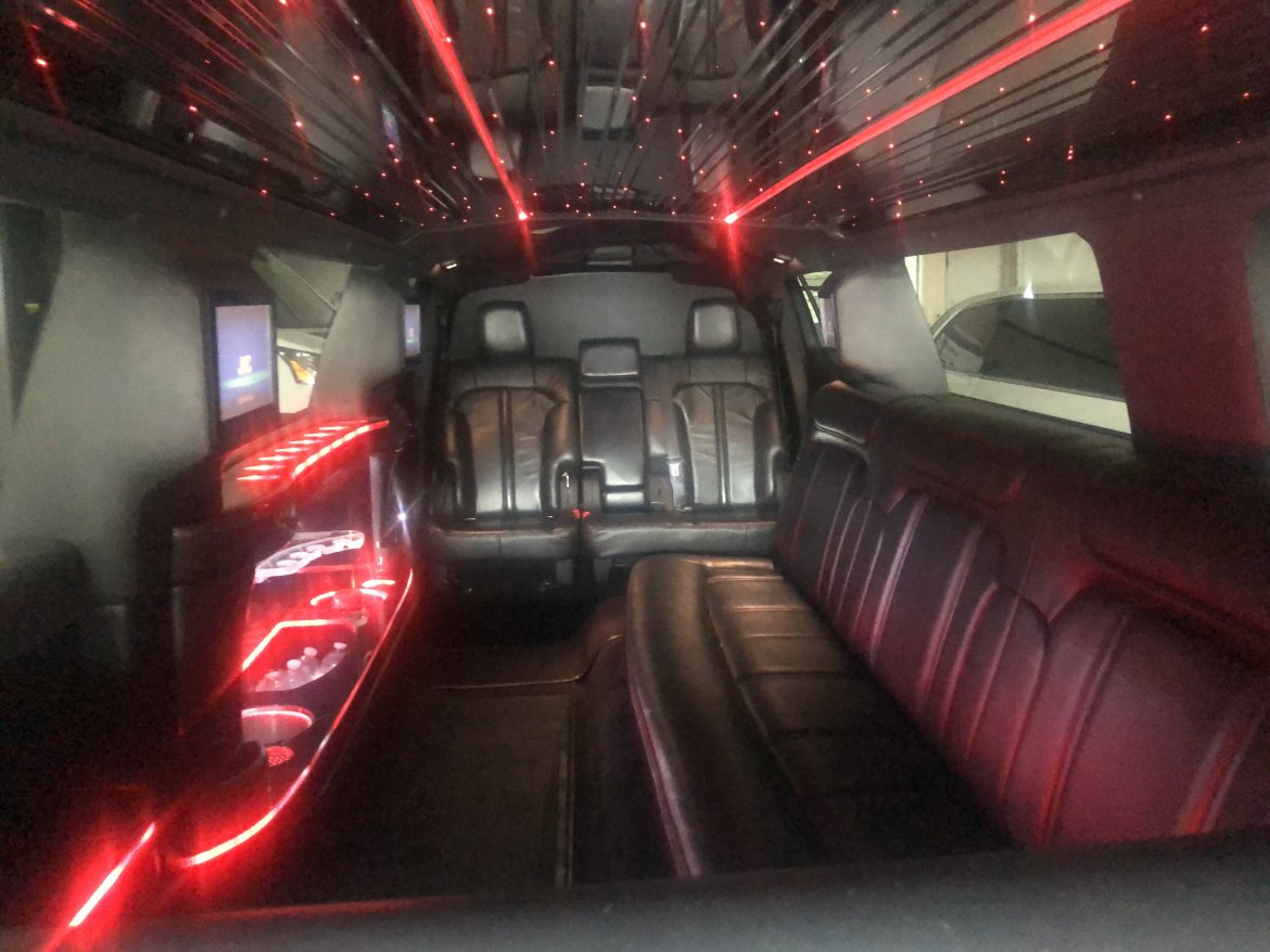 Limousine for Sale in Acushnet, MA - Photo 4