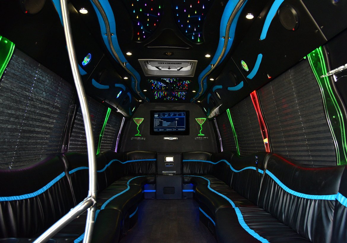 Limo Bus for Sale in Fontana, CA - Photo 11