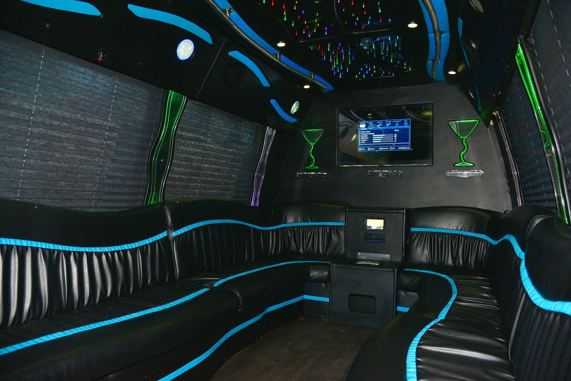 Limo Bus for Sale in Fontana, CA - Photo 13