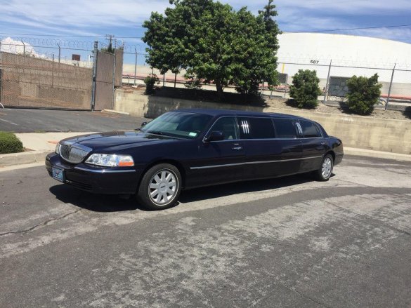 2005 Lincoln Wide Body Limousine for Sale in CARSON, CA - Main Photo