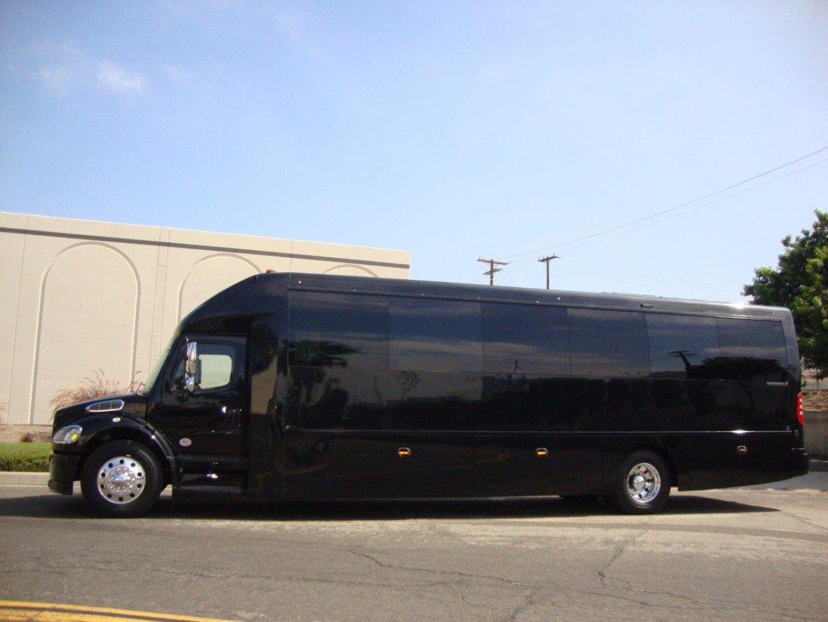 Executive Shuttle for Sale in CARSON, CA - Photo 3