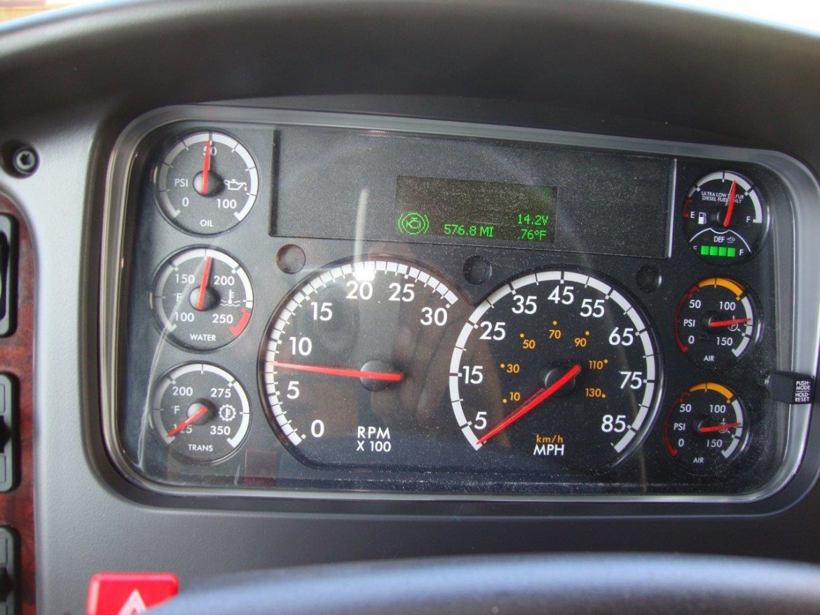 Executive Shuttle for Sale in CARSON, CA - Photo 23
