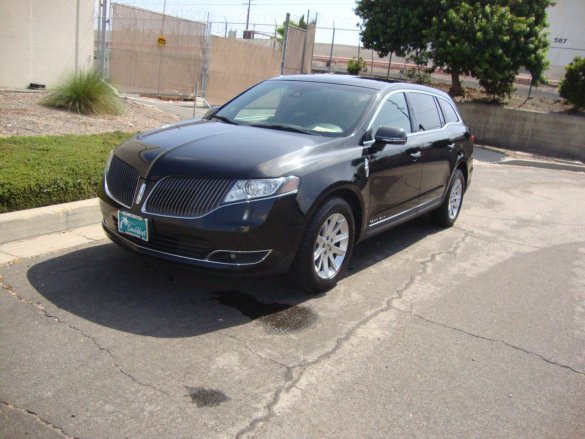 2013 Lincoln MKT Livery Town Car Limousine for Sale in CARSON, CA - Main Photo