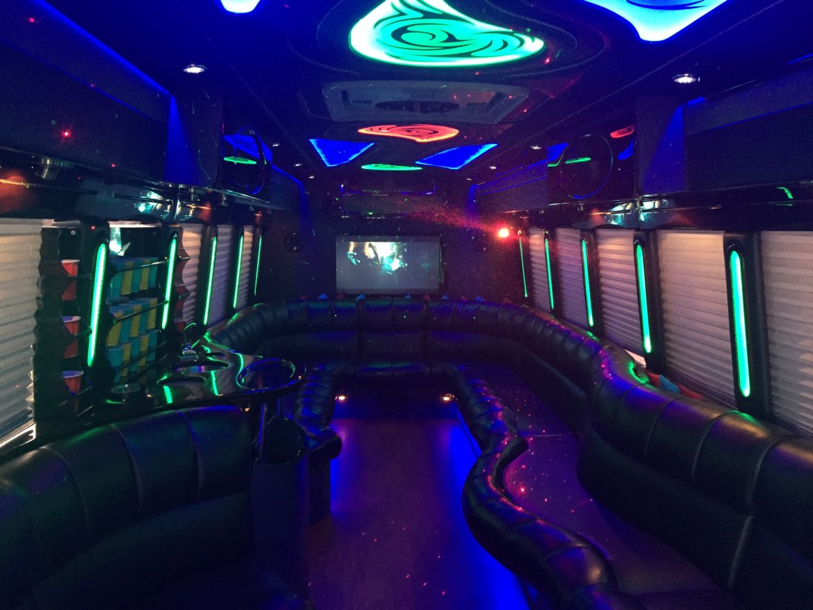 Limo Bus for Sale in Danbury, CT - Photo 6
