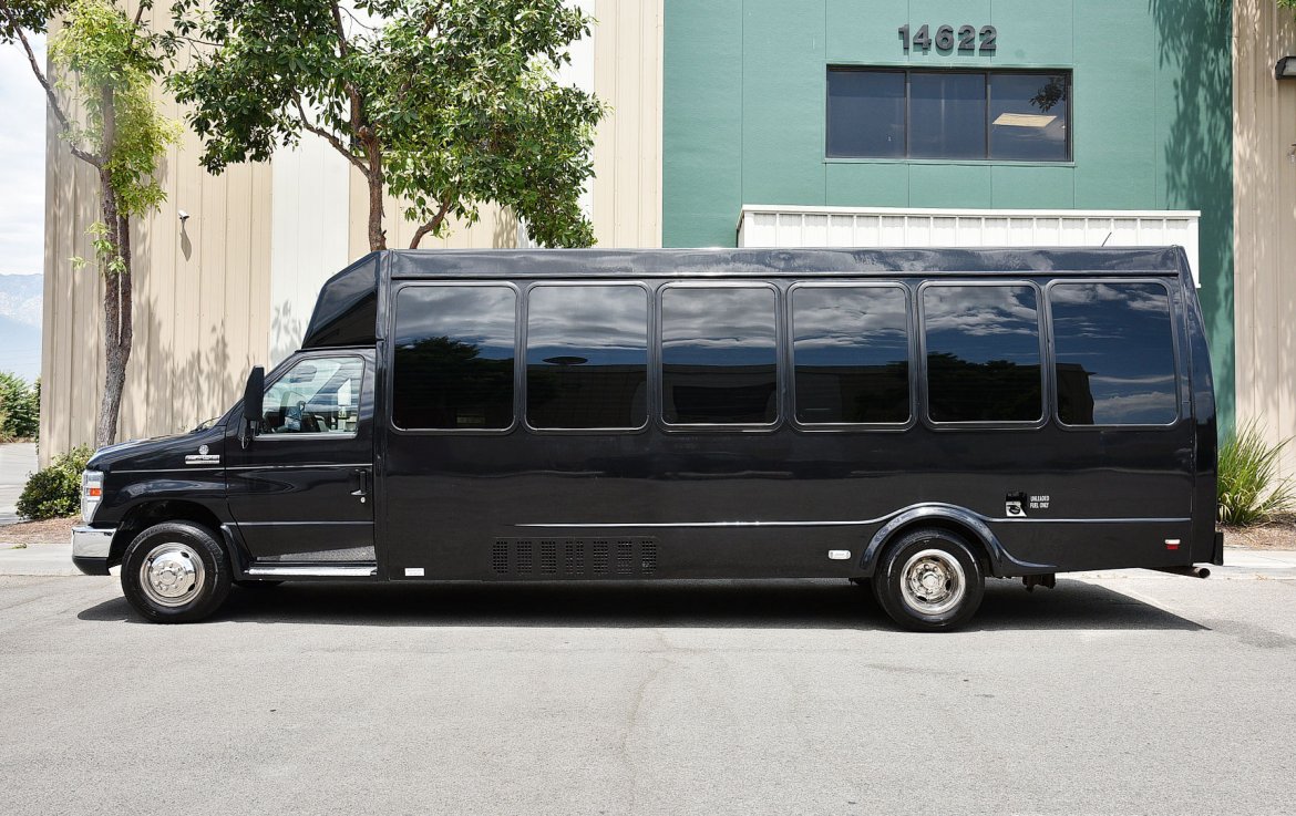 Limo Bus for Sale in Fontana, CA - Photo 4